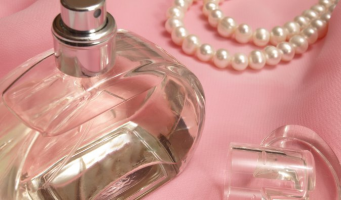 Женские слабости – аромат и макияж: купон на скидку 70% на всю парфюмерию и косметику мировых брендов от Shop-Parfume.ru
